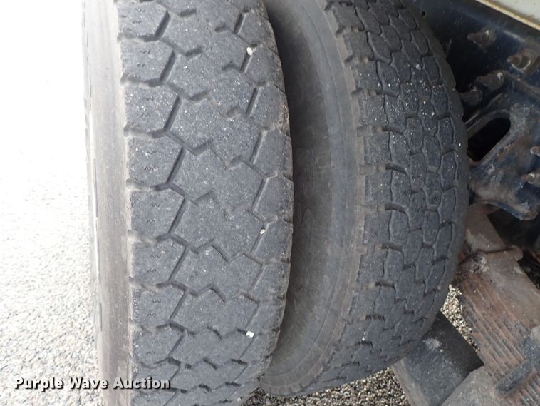 image for item DE1043 2010 International WorkStar 7500 dump truck