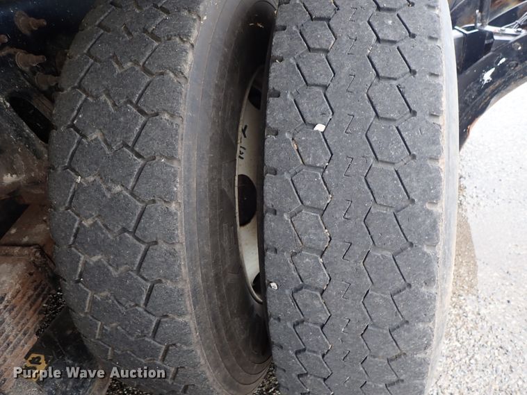 image for item DE1043 2010 International WorkStar 7500 dump truck