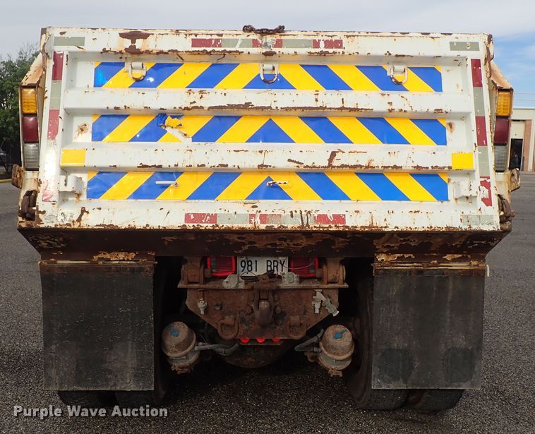 image for item DE1044 2007 International 7400 dump truck