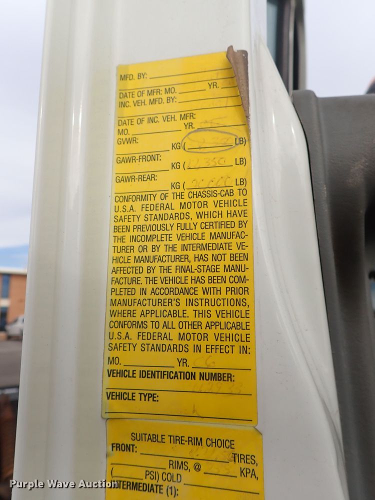 image for item DE1044 2007 International 7400 dump truck