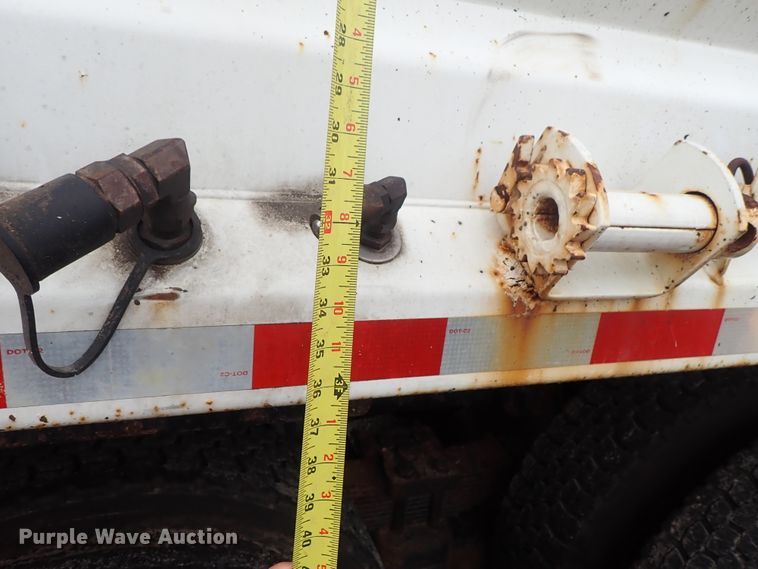 image for item DE1044 2007 International 7400 dump truck