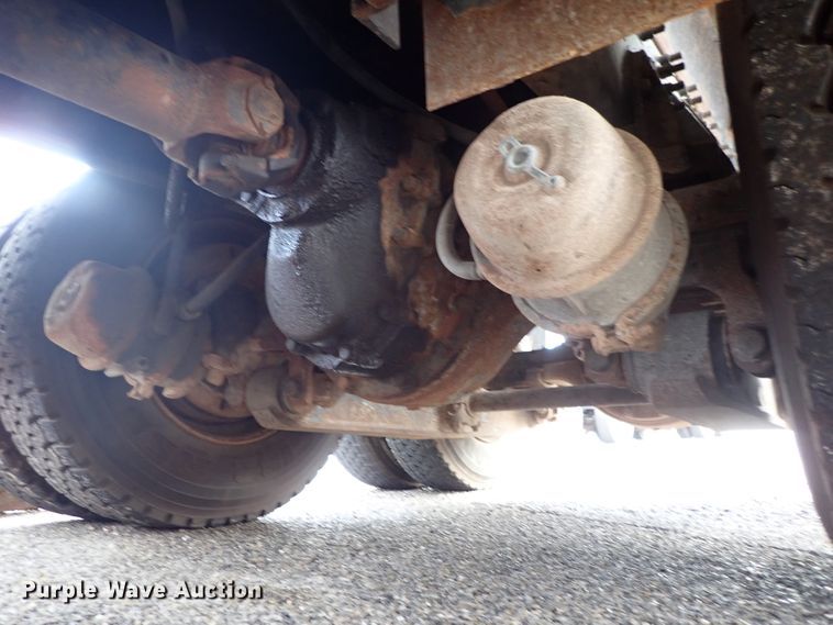 image for item DE1044 2007 International 7400 dump truck