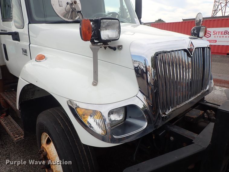 image for item DE1044 2007 International 7400 dump truck