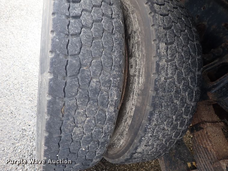 image for item DE1044 2007 International 7400 dump truck