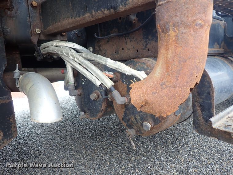 image for item DE1044 2007 International 7400 dump truck