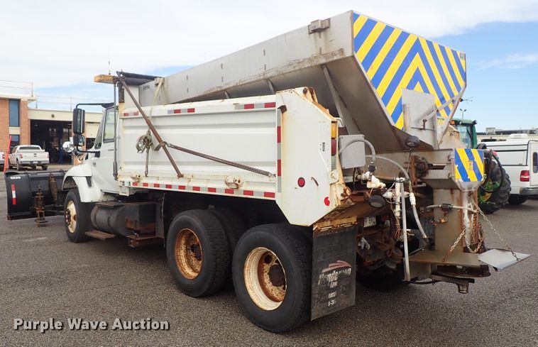 image for item DE1045 2007 International 7400 dump truck