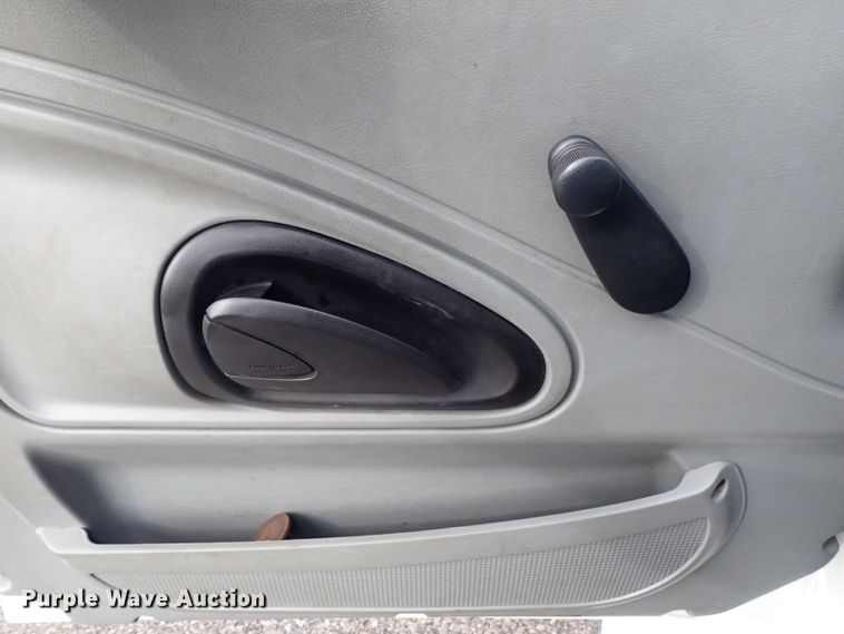 image for item DE1045 2007 International 7400 dump truck