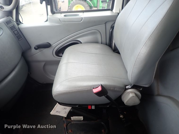 image for item DE1045 2007 International 7400 dump truck