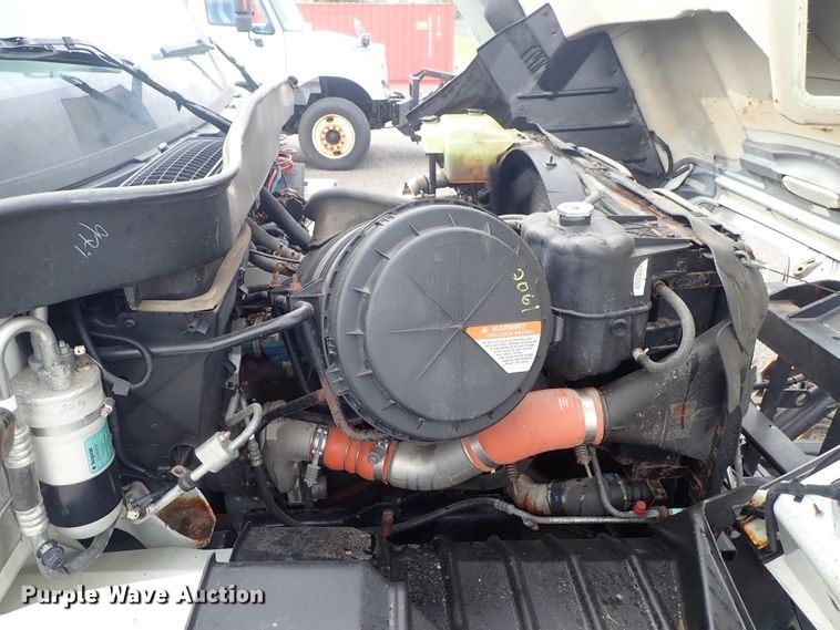 image for item DE1045 2007 International 7400 dump truck