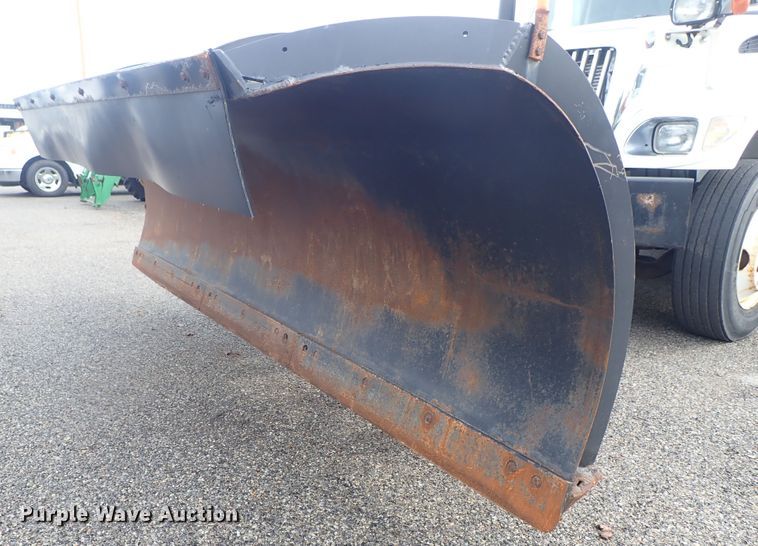 image for item DE1045 2007 International 7400 dump truck