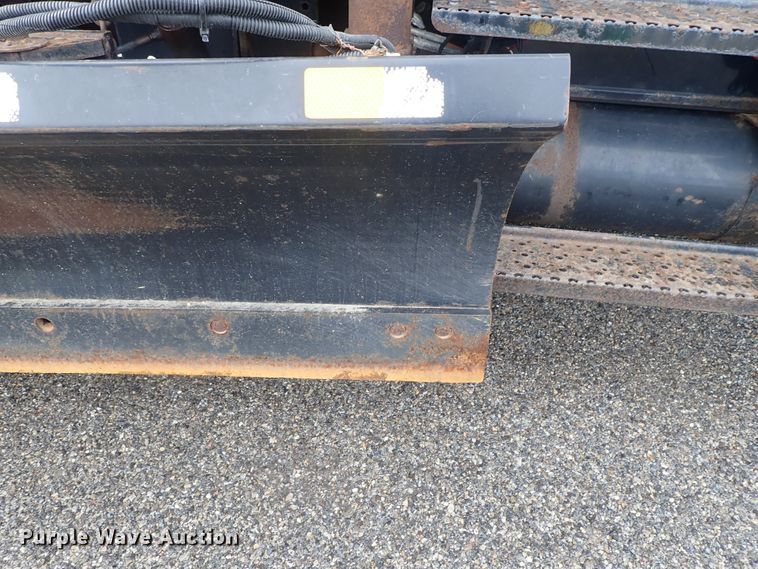 image for item DE1045 2007 International 7400 dump truck