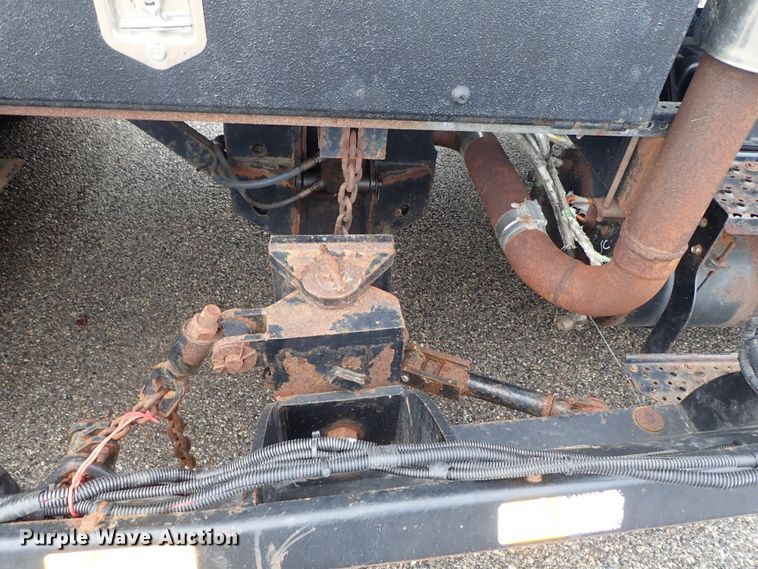 image for item DE1045 2007 International 7400 dump truck