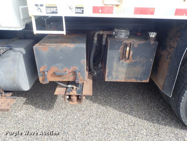 image for item DE1045 2007 International 7400 dump truck