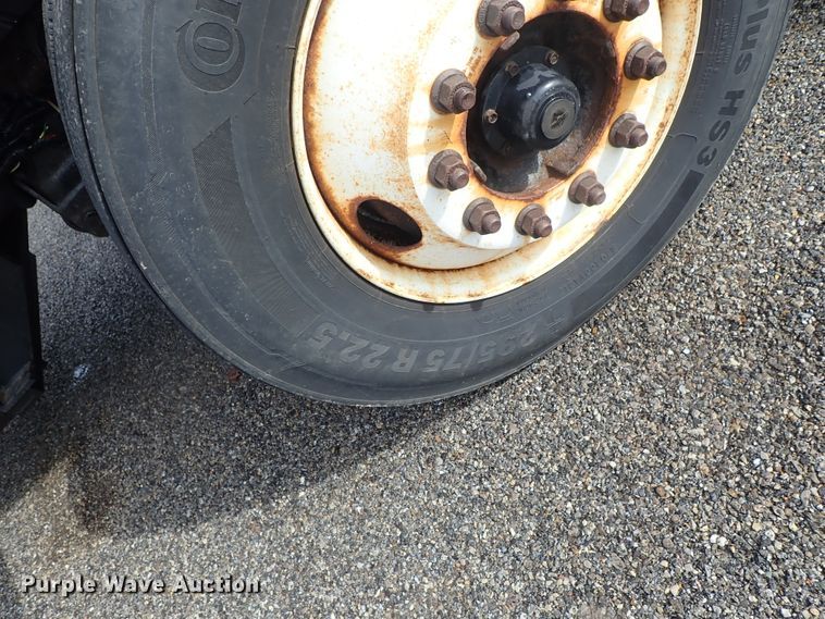 image for item DE1045 2007 International 7400 dump truck