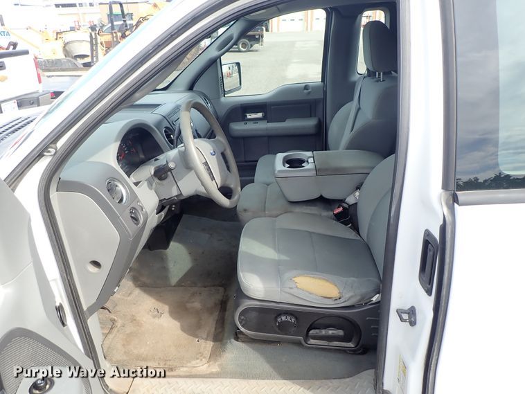 image for item DE1047 2007 Ford F150 pickup truck