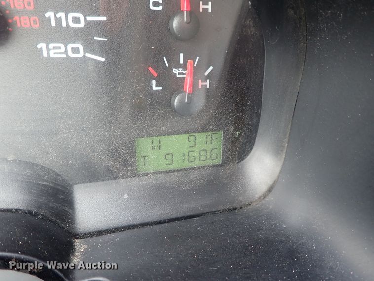 image for item DE1047 2007 Ford F150 pickup truck