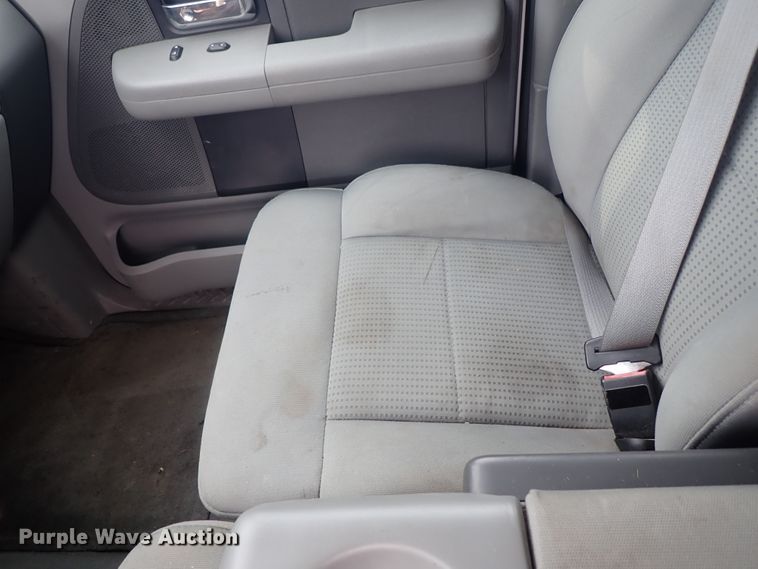 image for item DE1047 2007 Ford F150 pickup truck