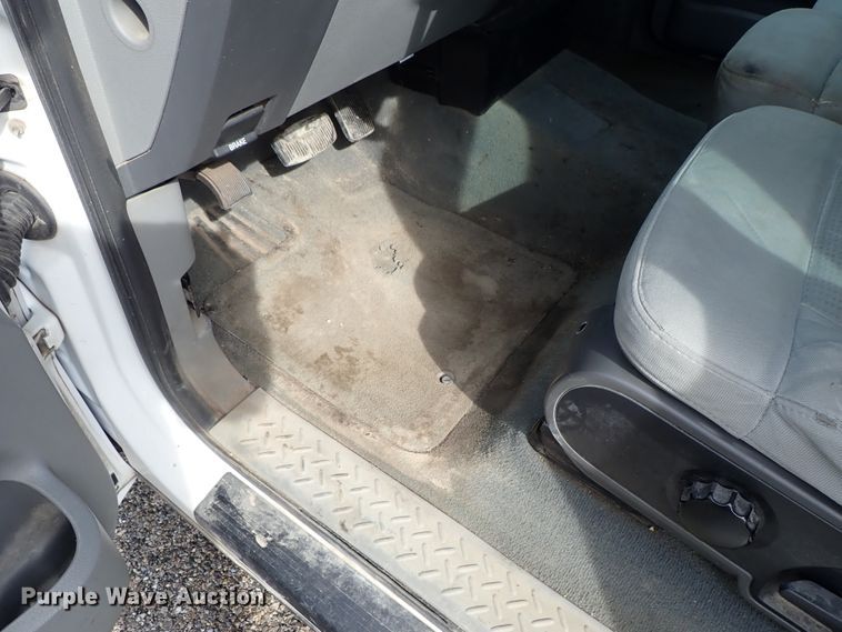 image for item DE1047 2007 Ford F150 pickup truck