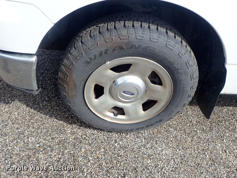 image for item DE1047 2007 Ford F150 pickup truck