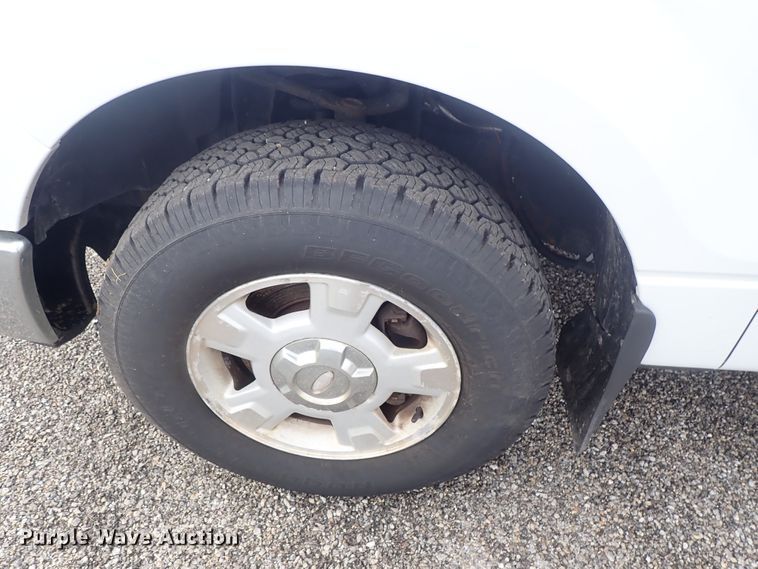 image for item DE1048 2013 Ford F150 pickup truck