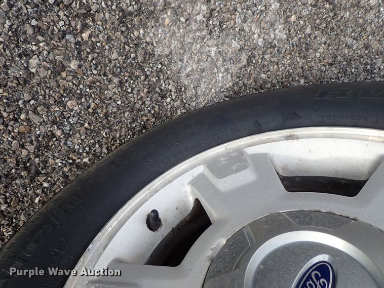 image for item DE1048 2013 Ford F150 pickup truck