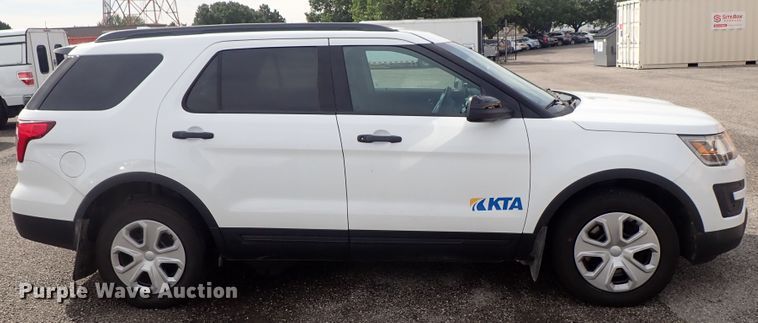 image for item DE1050 2016 Ford Explorer Police SUV