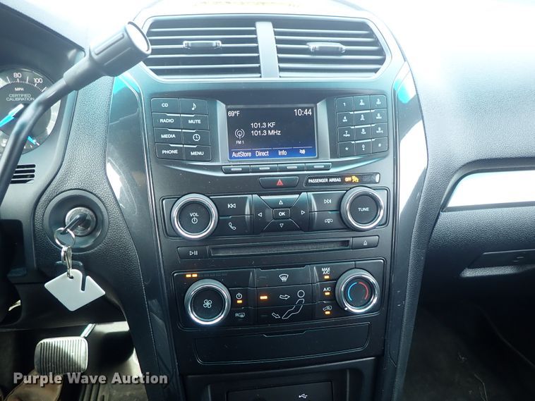 image for item DE1050 2016 Ford Explorer Police SUV