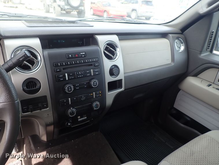 image for item DE1051 2010 Ford F150 pickup truck