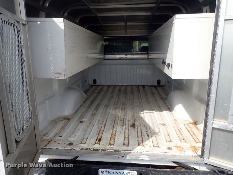 image for item DE1051 2010 Ford F150 pickup truck