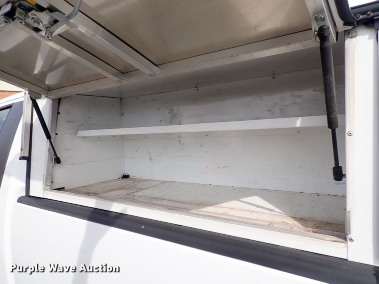 image for item DE1051 2010 Ford F150 pickup truck