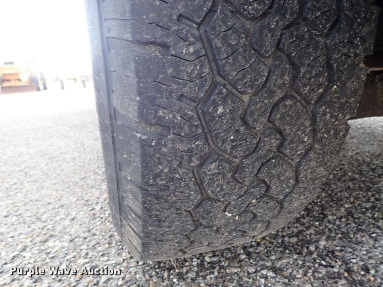 image for item DE1051 2010 Ford F150 pickup truck