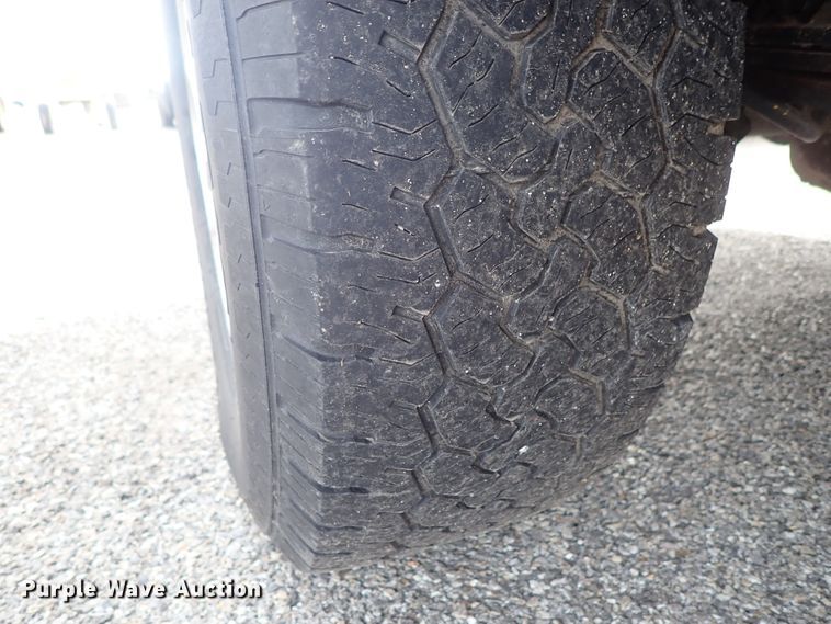 image for item DE1051 2010 Ford F150 pickup truck