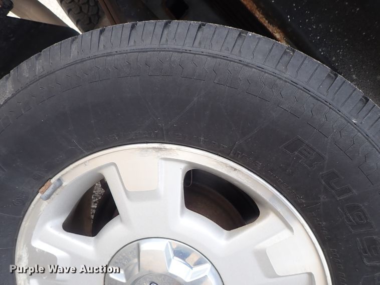 image for item DE1051 2010 Ford F150 pickup truck