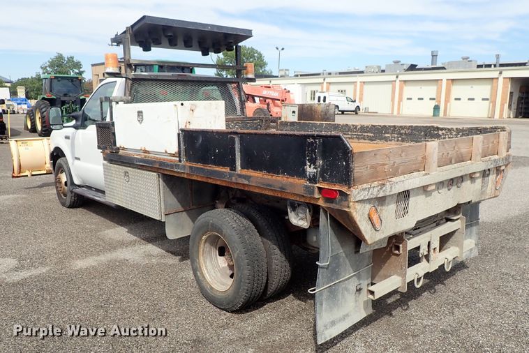 image for item DE1056 2006 Ford F350 Super Duty flat dump bed pickup truck