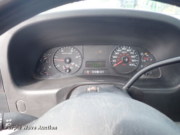 image for item DE1056 2006 Ford F350 Super Duty flat dump bed pickup truck