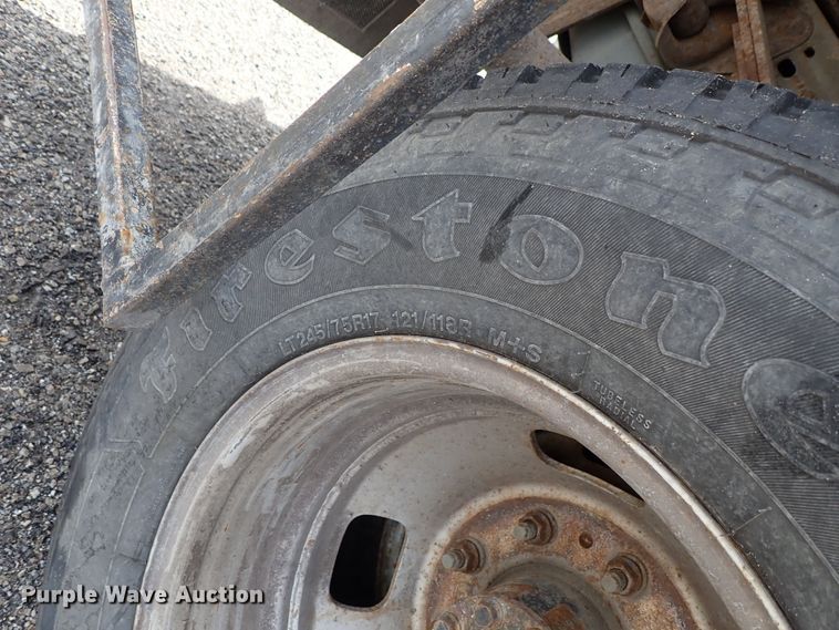 image for item DE1056 2006 Ford F350 Super Duty flat dump bed pickup truck