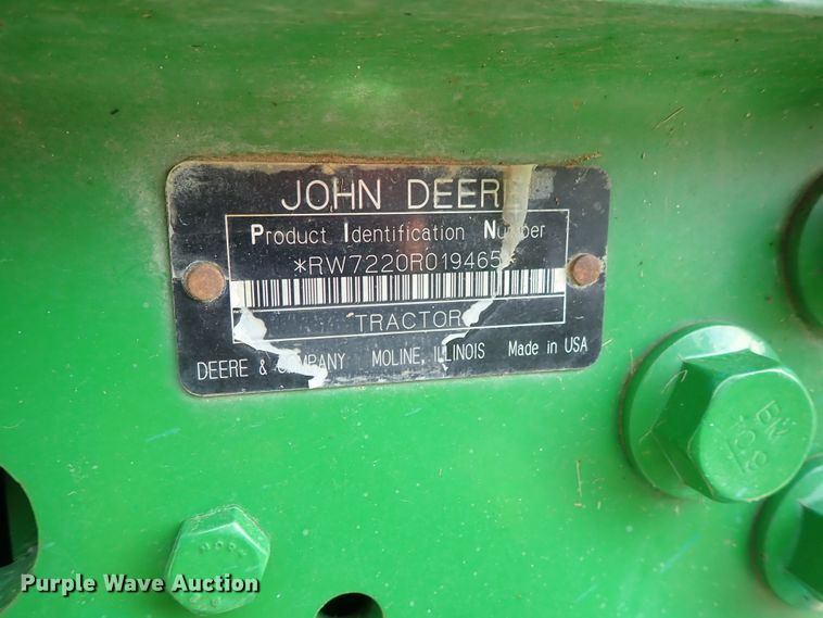 image for item DE1057 2004 John Deere 7220 MFWD tractor