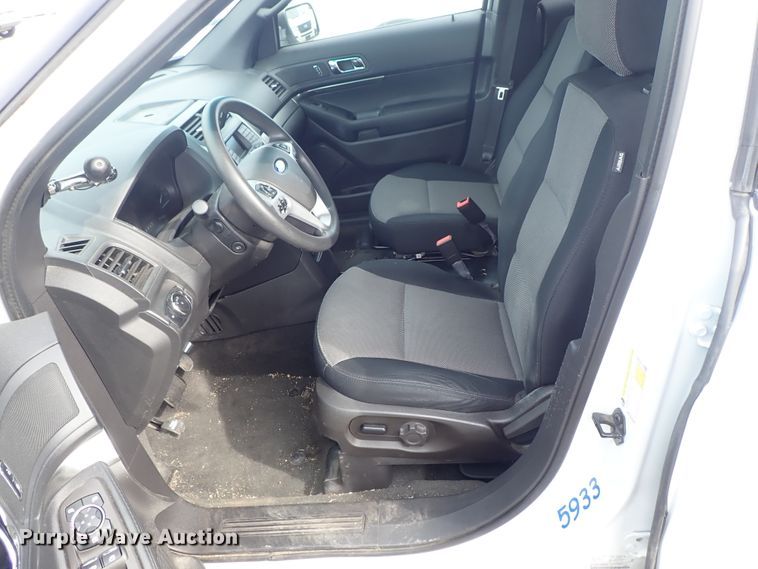 image for item DE1059 2015 Ford Explorer Police SUV