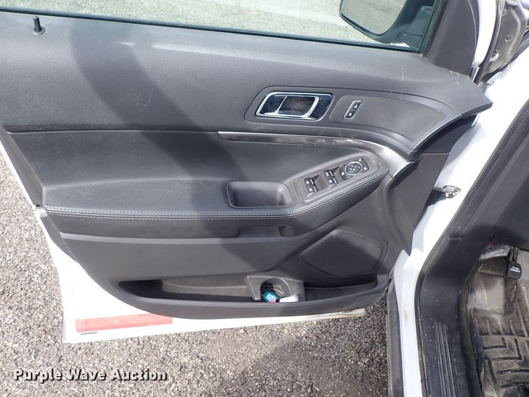 image for item DE1060 2014 Ford Explorer Police SUV