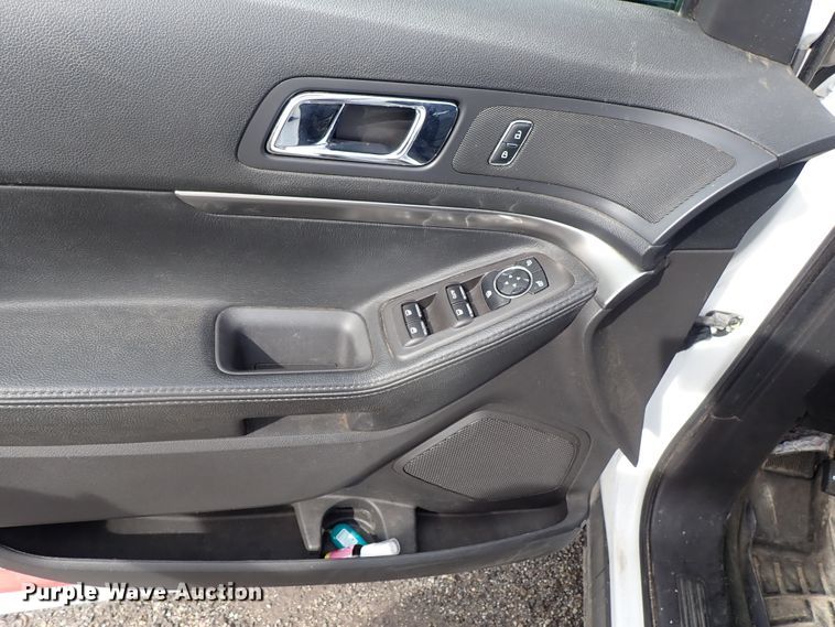 image for item DE1060 2014 Ford Explorer Police SUV