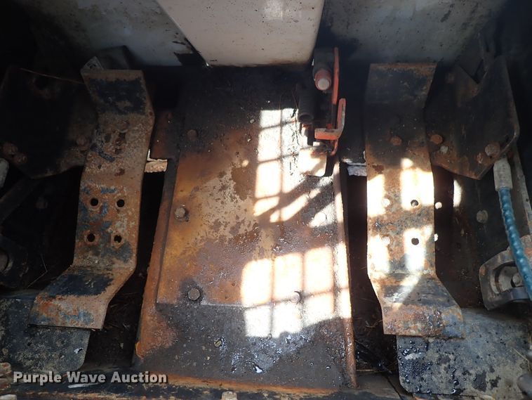 image for item DE1063 1998 Bobcat 863 skid steer