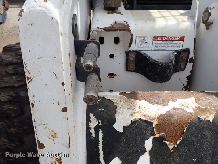 image for item DE1063 1998 Bobcat 863 skid steer