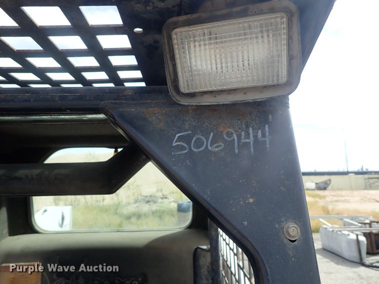 image for item DE1063 1998 Bobcat 863 skid steer