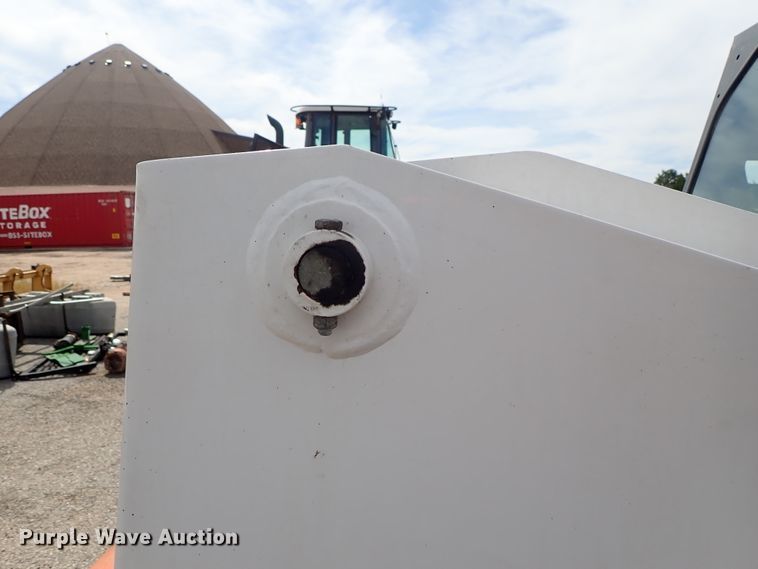 image for item DE1063 1998 Bobcat 863 skid steer