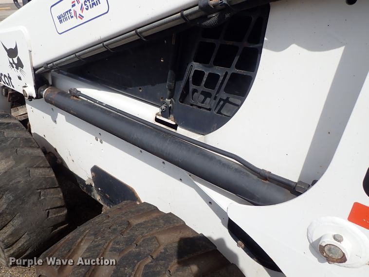 image for item DE1063 1998 Bobcat 863 skid steer