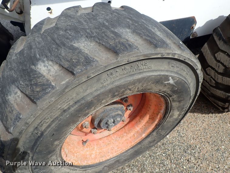 image for item DE1063 1998 Bobcat 863 skid steer