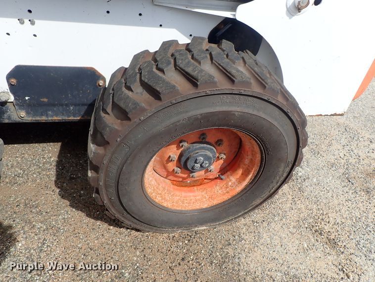 image for item DE1063 1998 Bobcat 863 skid steer