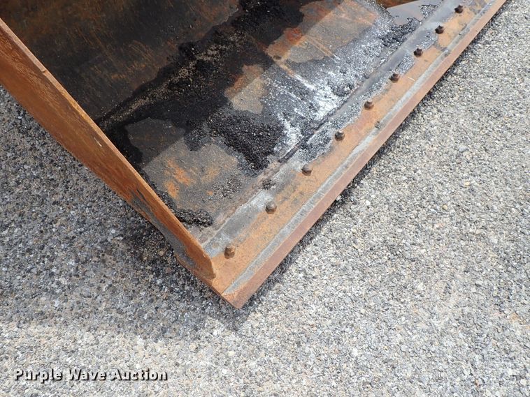 image for item DE1064 2003 Case 85XT skid steer