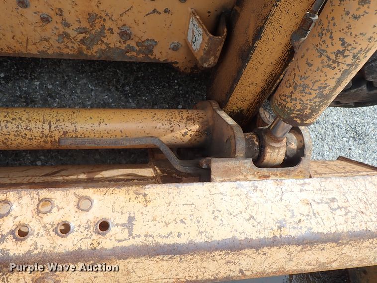 image for item DE1064 2003 Case 85XT skid steer