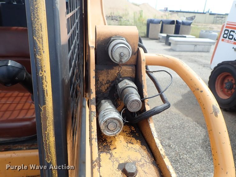 image for item DE1064 2003 Case 85XT skid steer